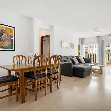 Stunning Ideal Location By Costarentals - Ref 138