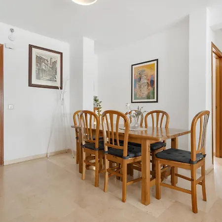 Apartment Stunning Ideal Location By Costarentals - Ref 138